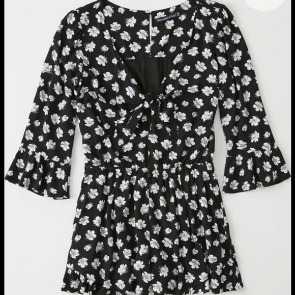 Abercrombie & Fitch Romper XS - Picture 2 of 3